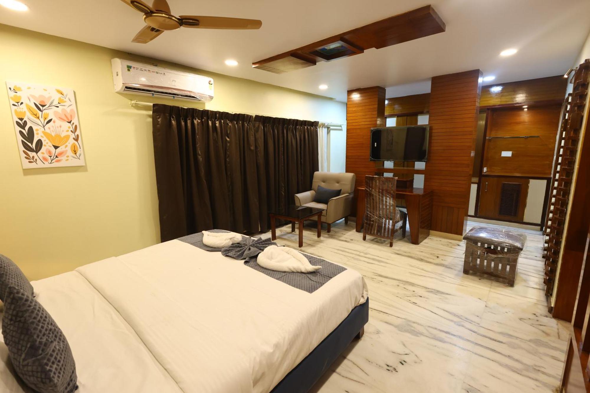 Lj Dadi'S Grand Visakhapatnam Exterior foto