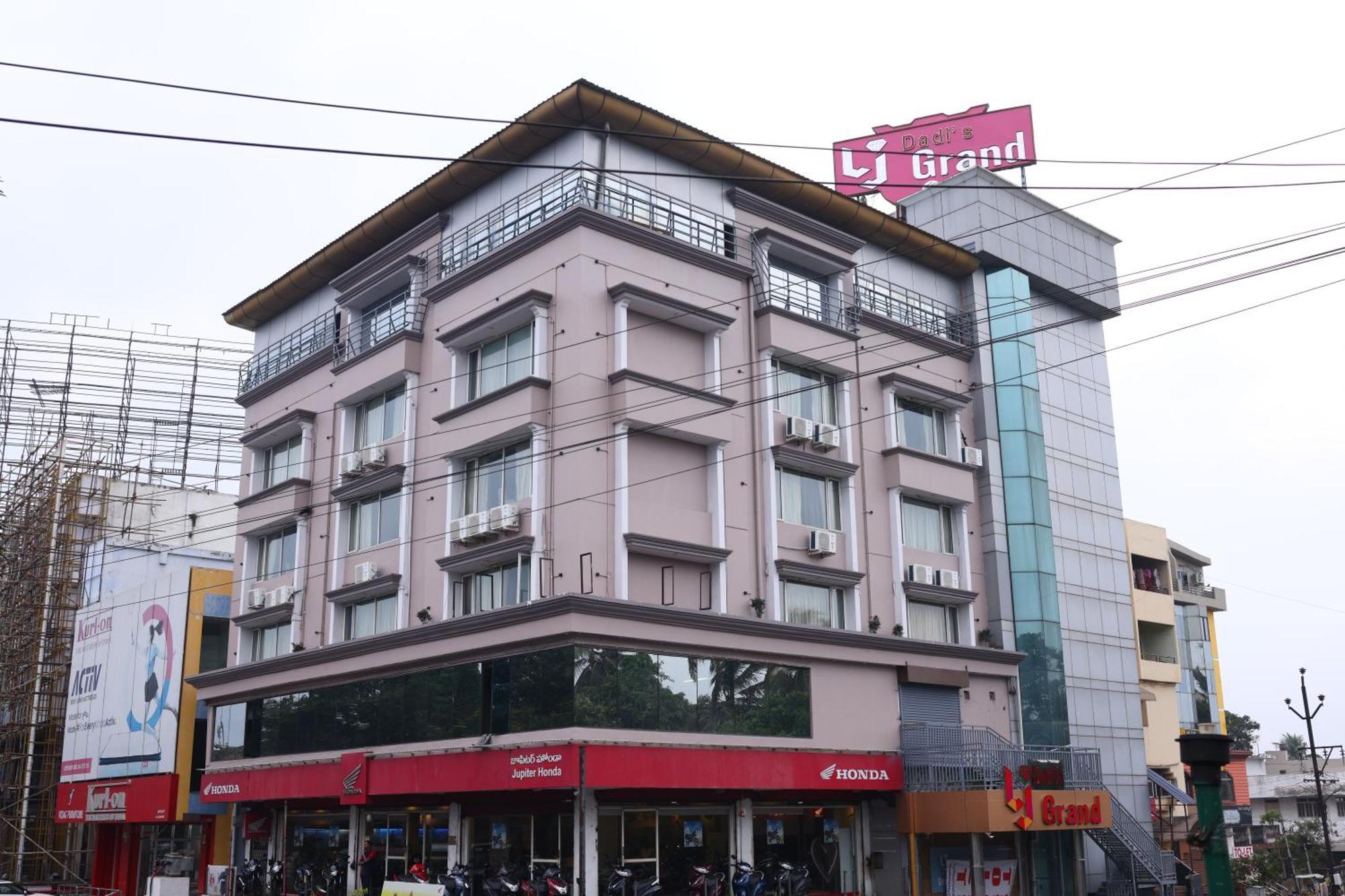 Lj Dadi'S Grand Visakhapatnam Exterior foto