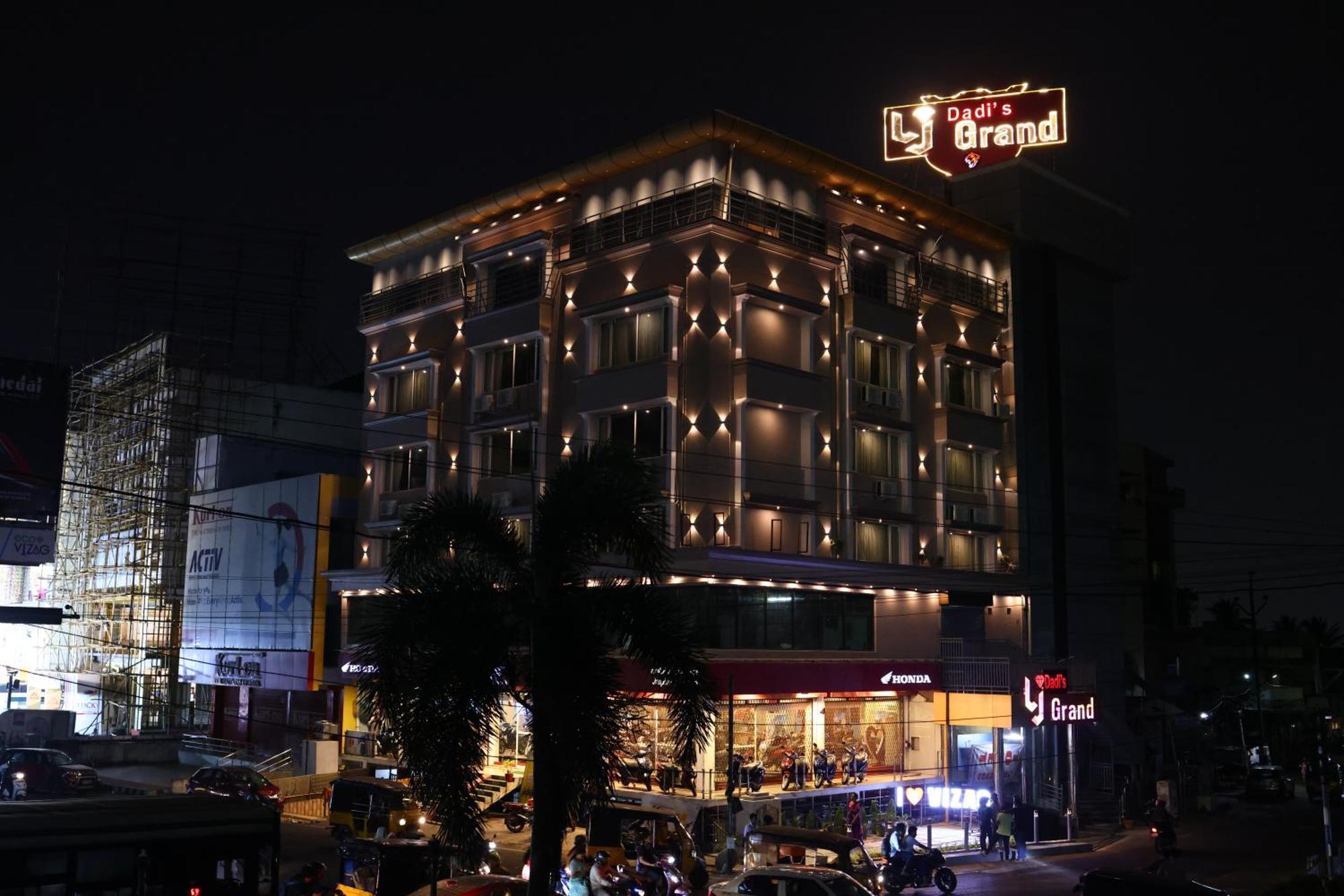 Lj Dadi'S Grand Visakhapatnam Exterior foto