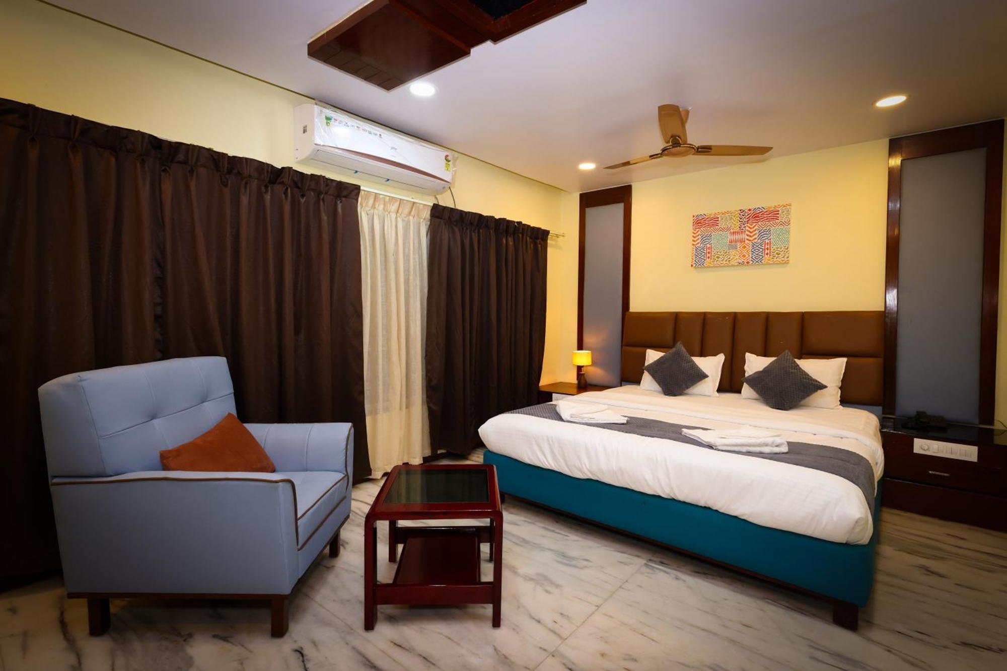 Lj Dadi'S Grand Visakhapatnam Exterior foto
